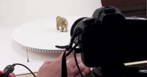 360 degree product photography with DIY turntable