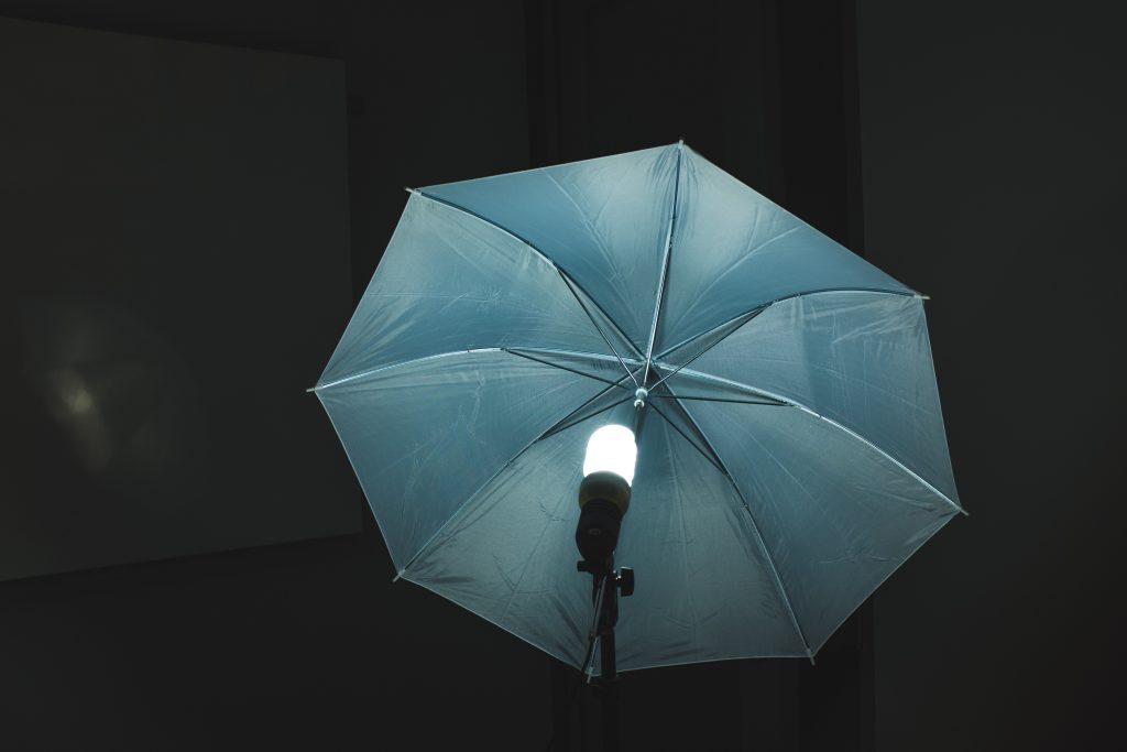 A translucent paper (diffuser umbrella) for product photography