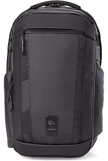 Front view of Nomatic McKinnon Bag