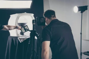 Take control artificial lights using light modifiers for product photography