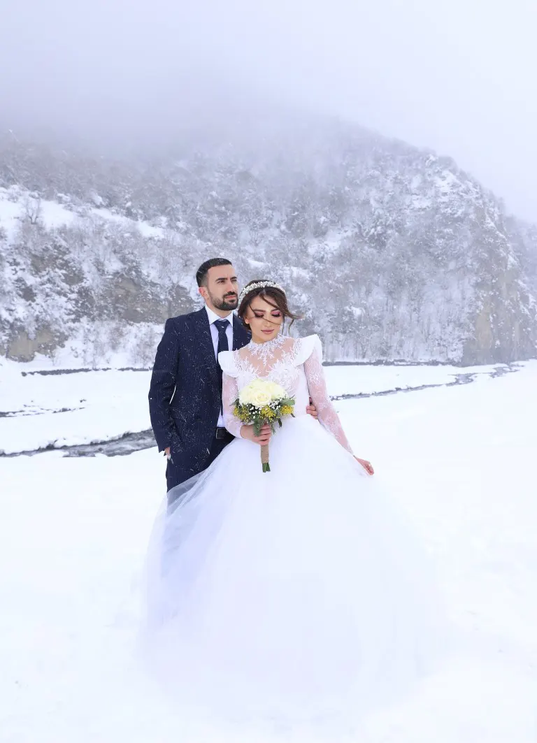 Elopement photography in the winter